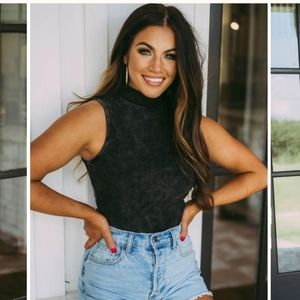 Turtle neck sleeveless bodysuit